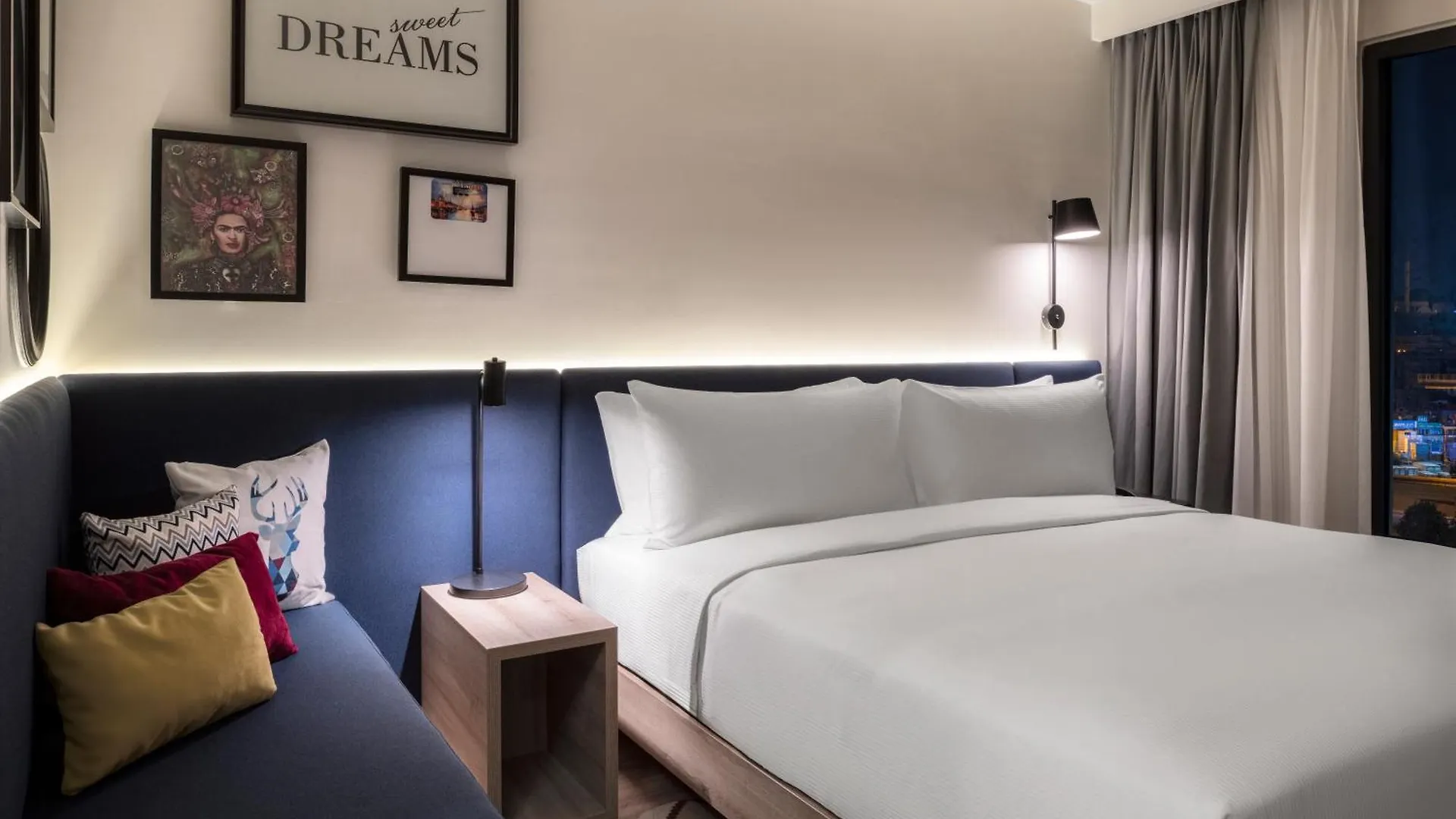 Hampton By Hilton Istanbul Merter Hotel
